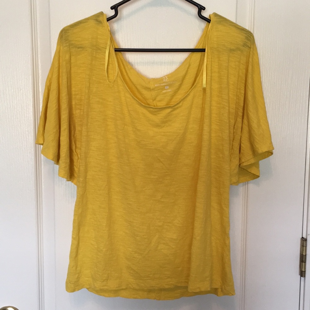 Flowy Yellow NY&Co Top